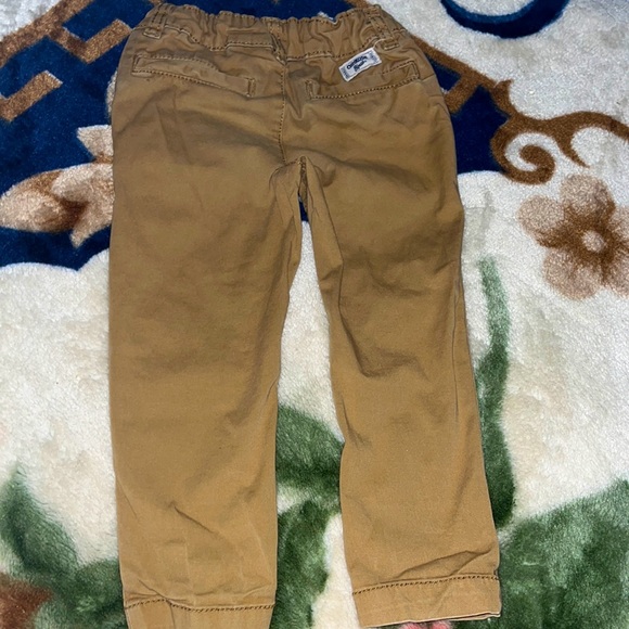 Oshkosh B’gosh Toddler Jeans (2T) - Picture 2 of 7